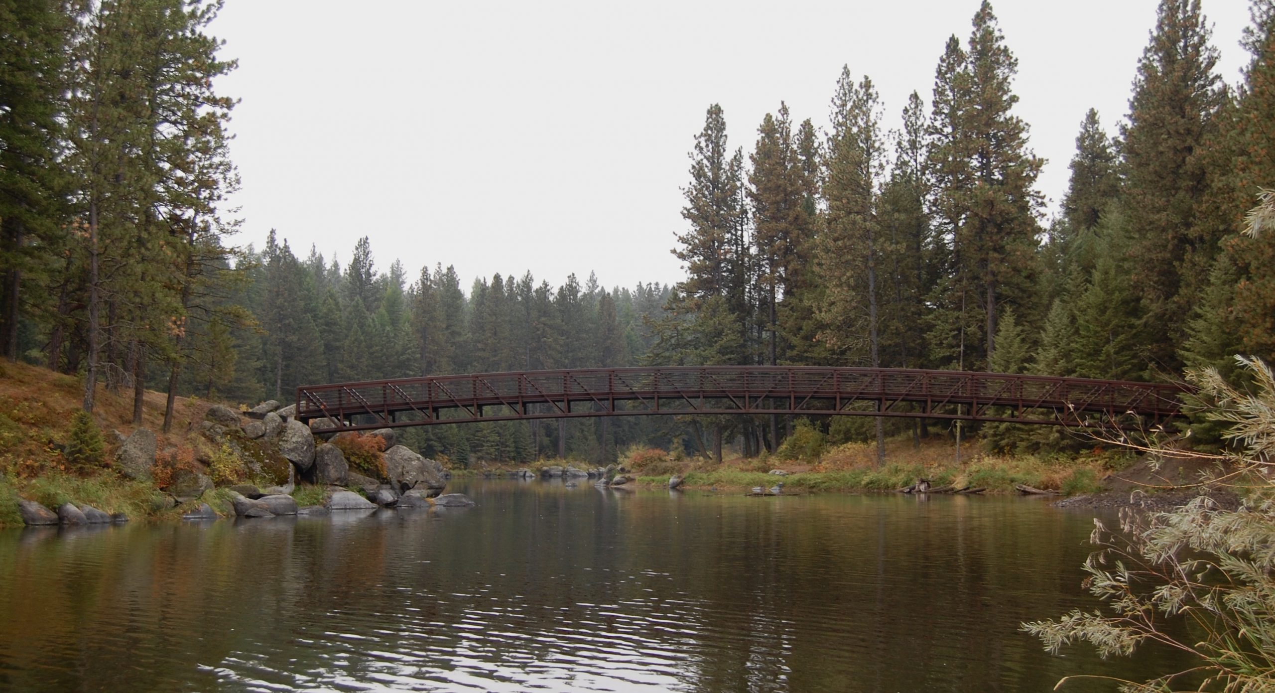 The bridge at Winchester is part of the hiking trail around the lake