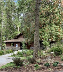 Rocky Lodge Exterior