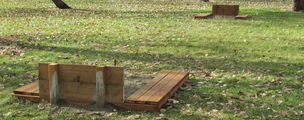 horseshoe pit