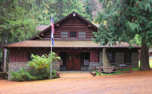 wood cabin lodge front